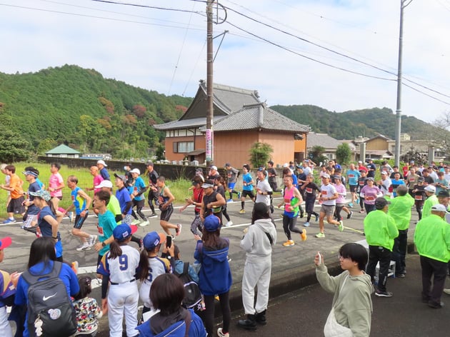 Photo of ひさい榊原温泉マラソン - 1 / 16